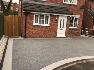 Completed resin bound installation by Decorative Stone Driveways