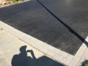 Completed tarmac installation by Decorative Stone Driveways