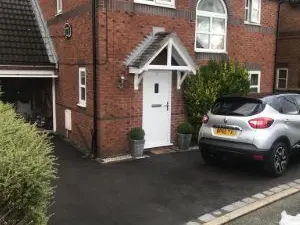 Completed tarmac installation by Decorative Stone Driveways
