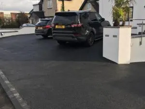 Completed tarmac installation by Decorative Stone Driveways